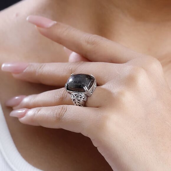 Matrix Silver Shungite 10.50 ctw Solitaire Ring in Platinum Bond Size 6 - Picture 2 of 4